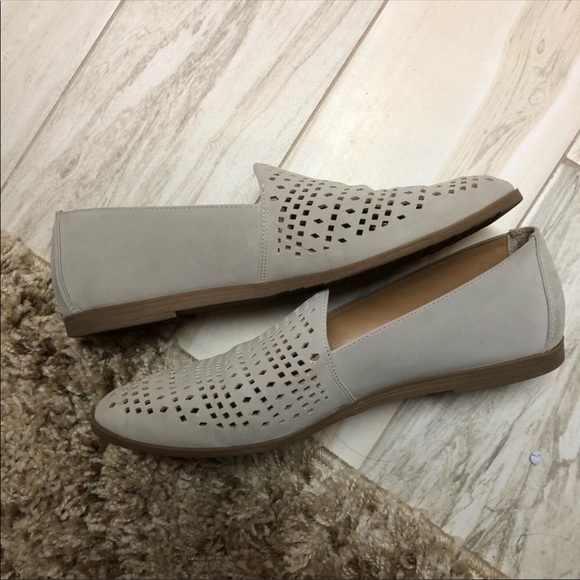 Franco Sarto laser cut flats - Picture 2 of 6